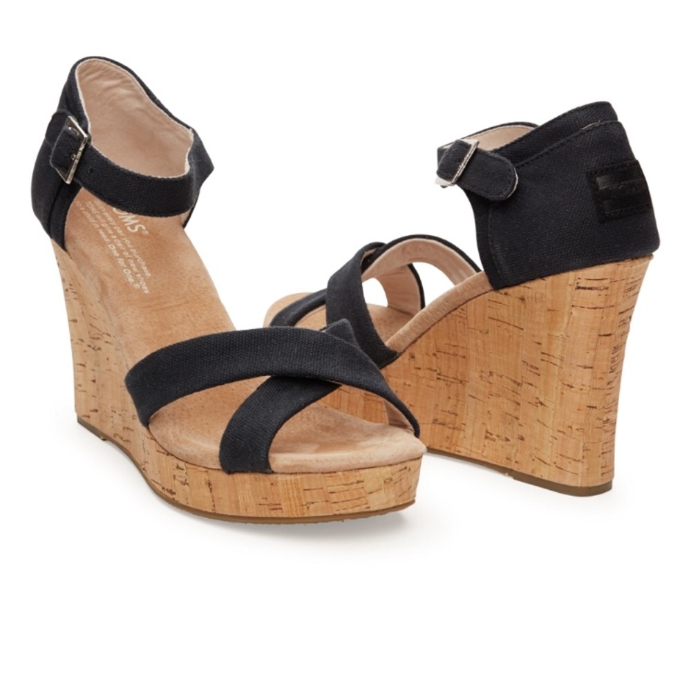 TOMS Sienna Wedge Sandal - Black size 8